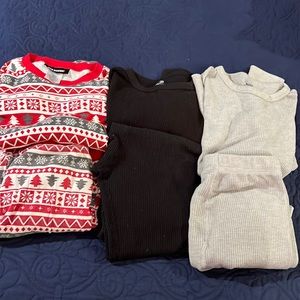 Boys thermal pajamas 3 sets top and bottoms . Like new size Large 10-12